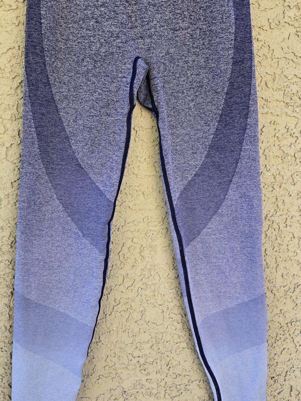 VS Pink Seamless High-Waisted Ombre Workout Leggings - Light Blue - Picture 4 of 8